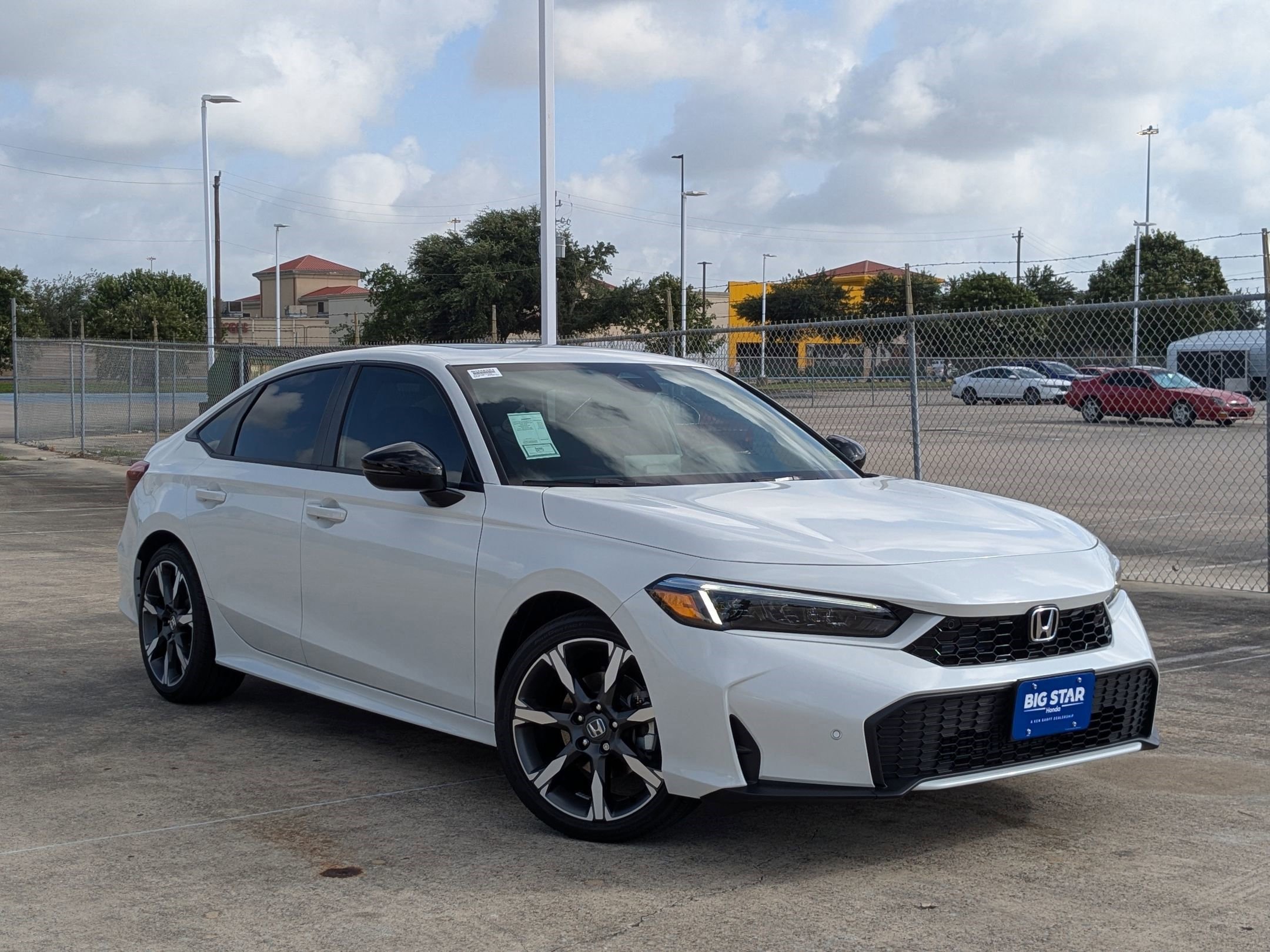 2025 Honda Civic Hybrid Sport Touring photo 2