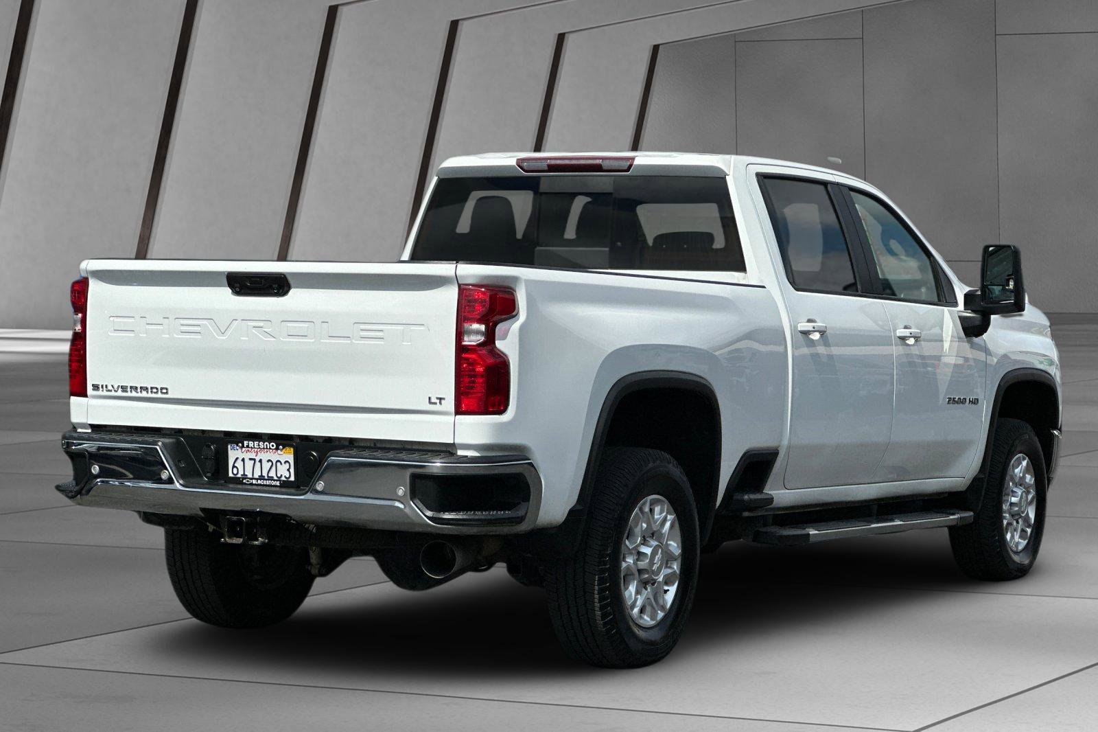 2020 Chevrolet Silverado 2500HD LT photo 3