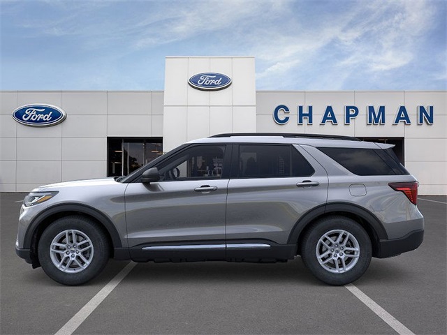 2025 Ford Explorer photo 2