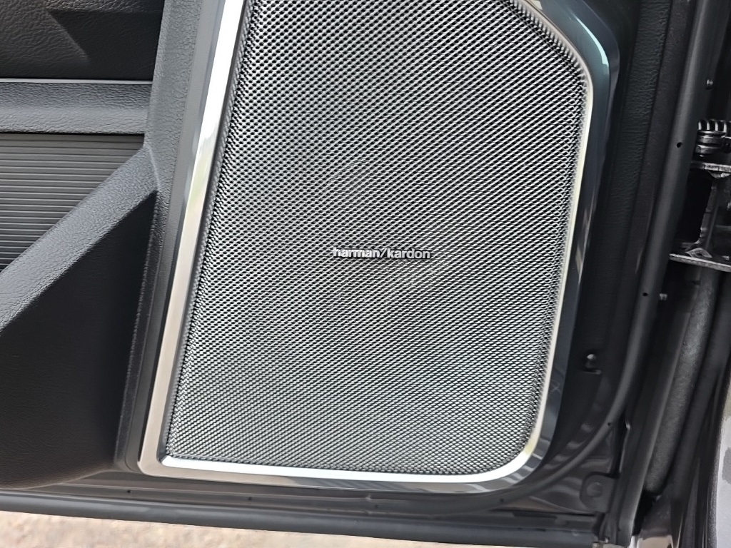 2026 Ram 3500 Laramie photo 18