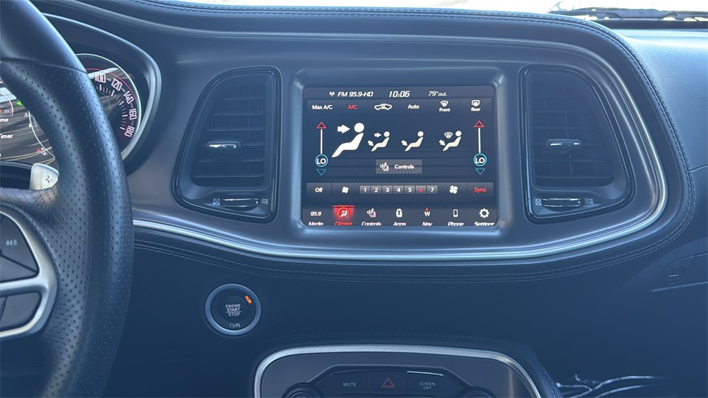 2022 Dodge Challenger R/T Scat Pack photo 11