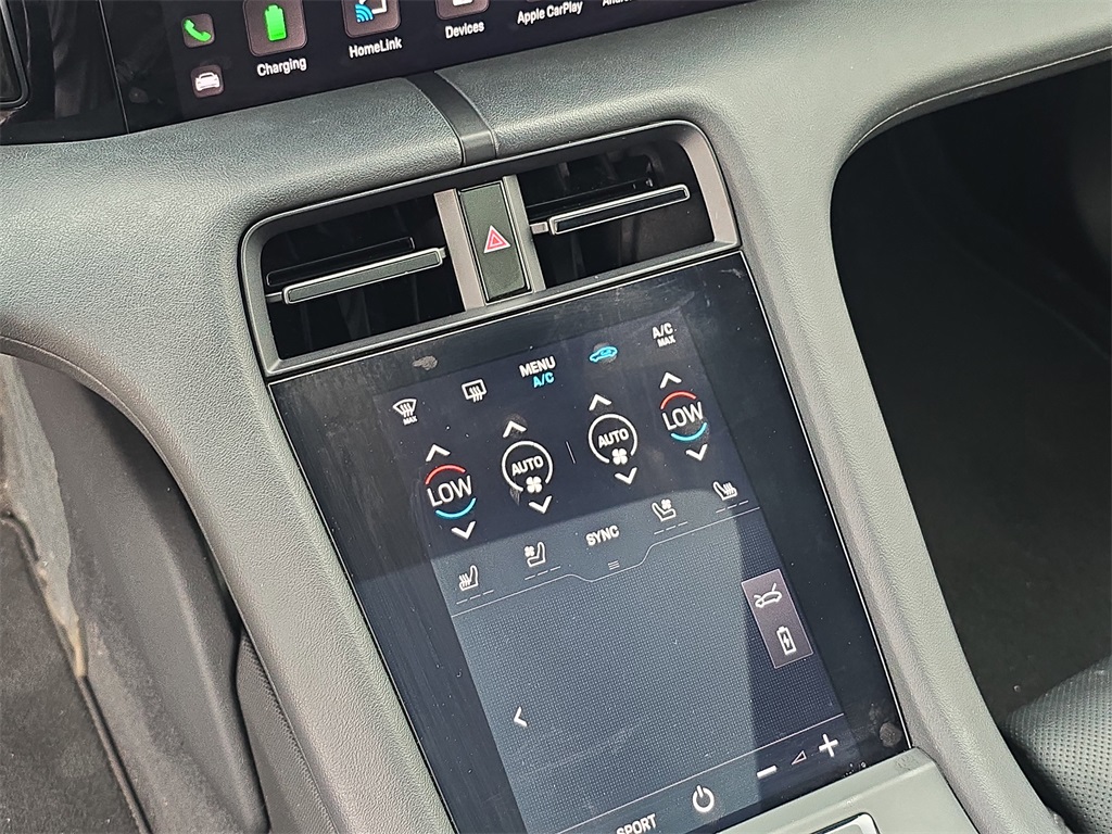 2020 Porsche Taycan 4S photo 28