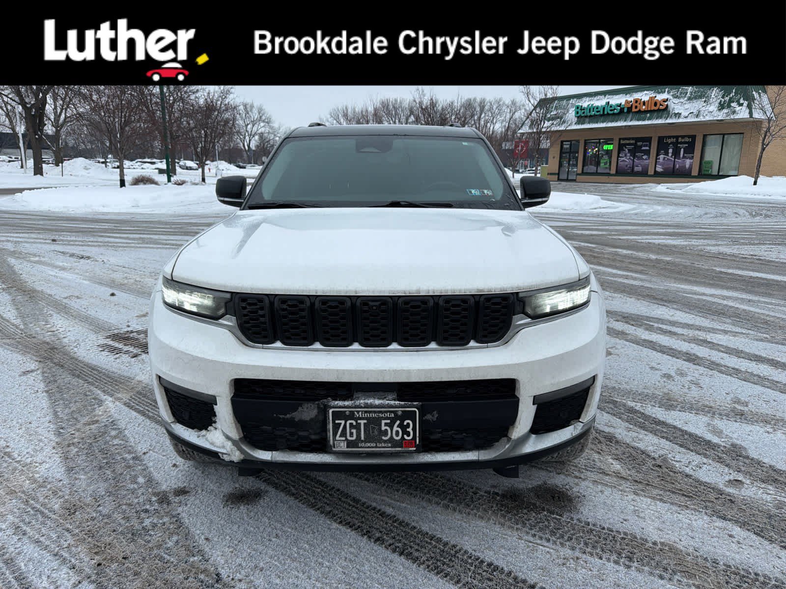 2022 Jeep Grand Cherokee Overland's photo