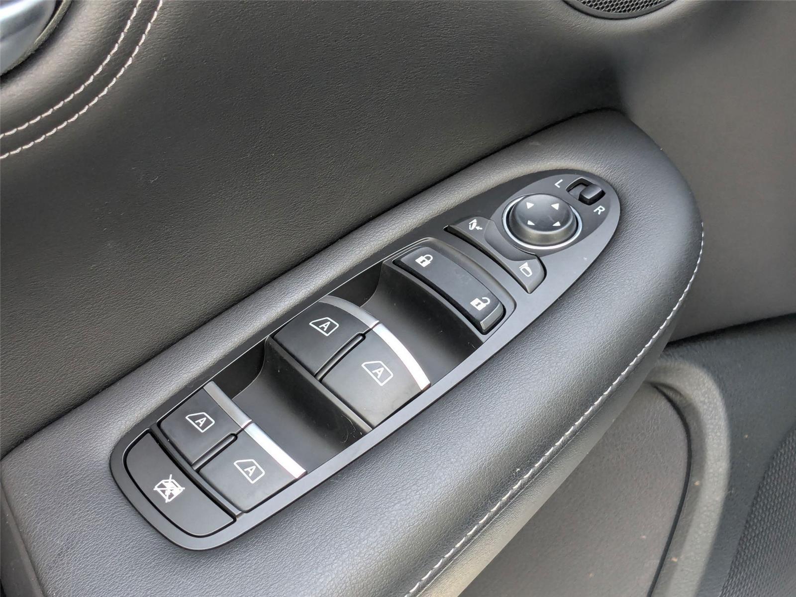 2023 Infiniti QX55 Luxe photo 12