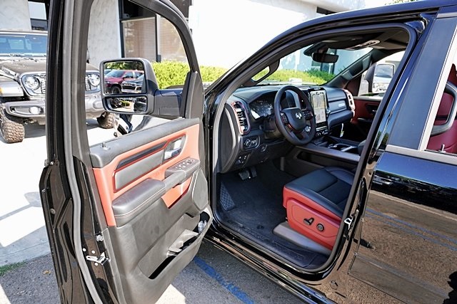 New 2026 Diamond Black Crystal Pearl-Coat Exterior Paint RAM Rebel image 43