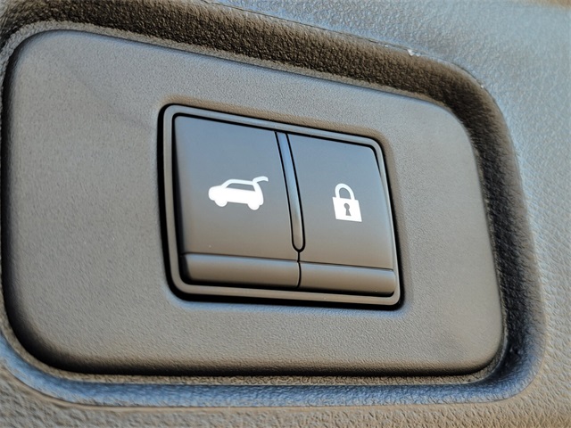 2025 Nissan Pathfinder SL photo 14