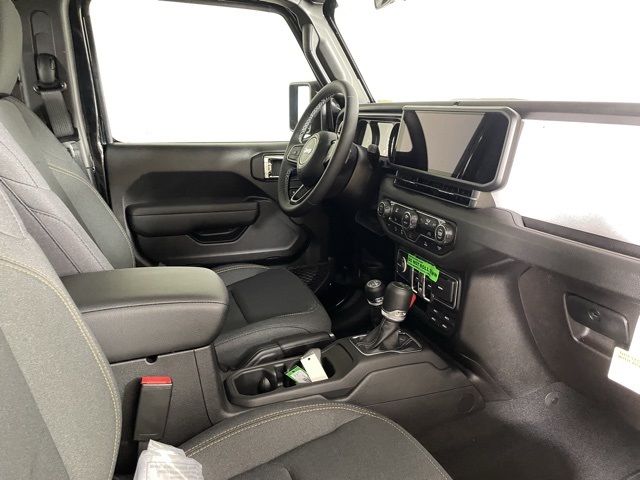 2025 Jeep Gladiator Sport S photo 13