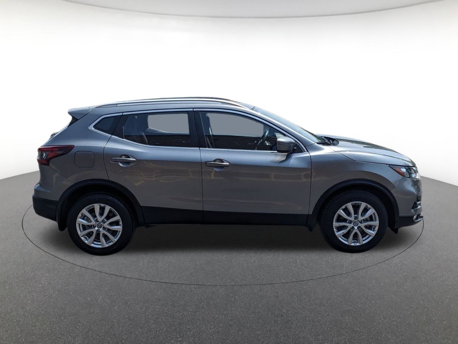 2022 Nissan Rogue Sport SV photo 4