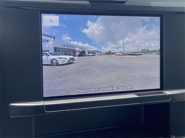 2025 Ford F-550 photo 14