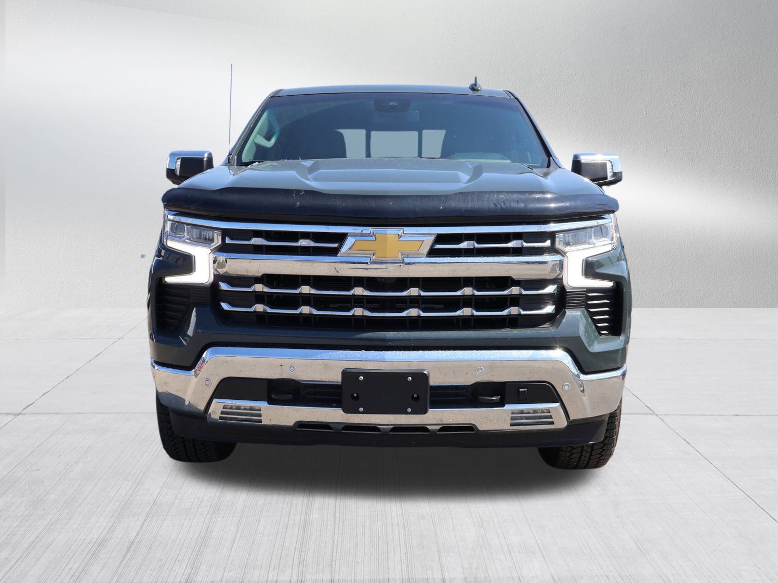 Used 2025 Chevrolet Silverado 1500 LTZ with VIN 1GCUKGE83SZ301332 for sale in Kansas City