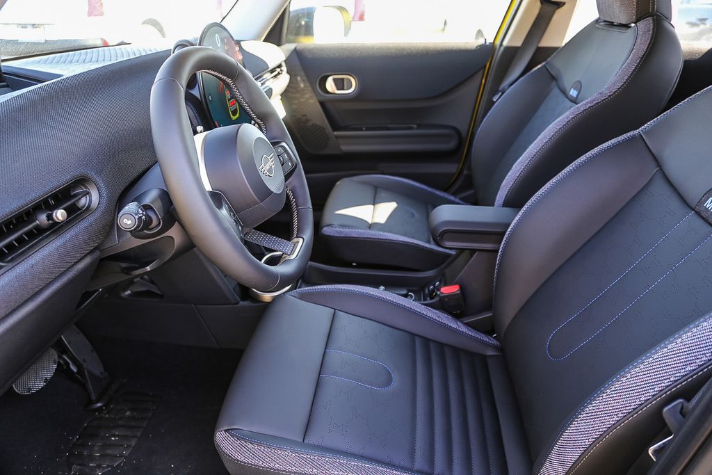 2025 Mini Cooper 4 Door Hardtop Signature photo 15