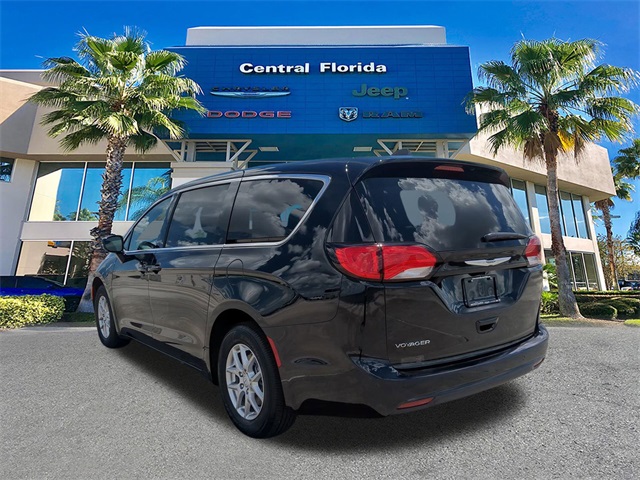 2026 Chrysler Voyager LX photo 5