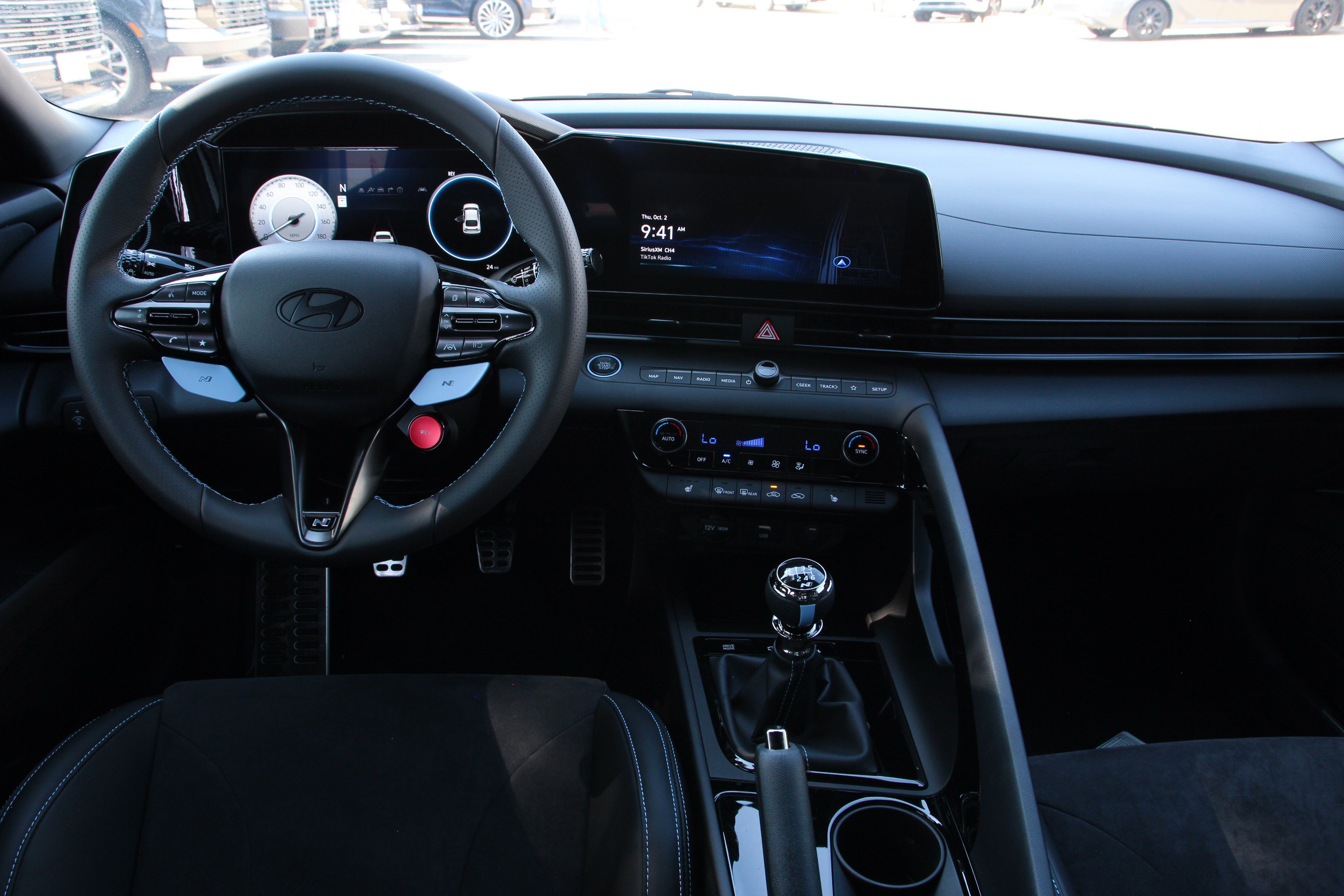 2025 Hyundai Elantra N Base photo 16