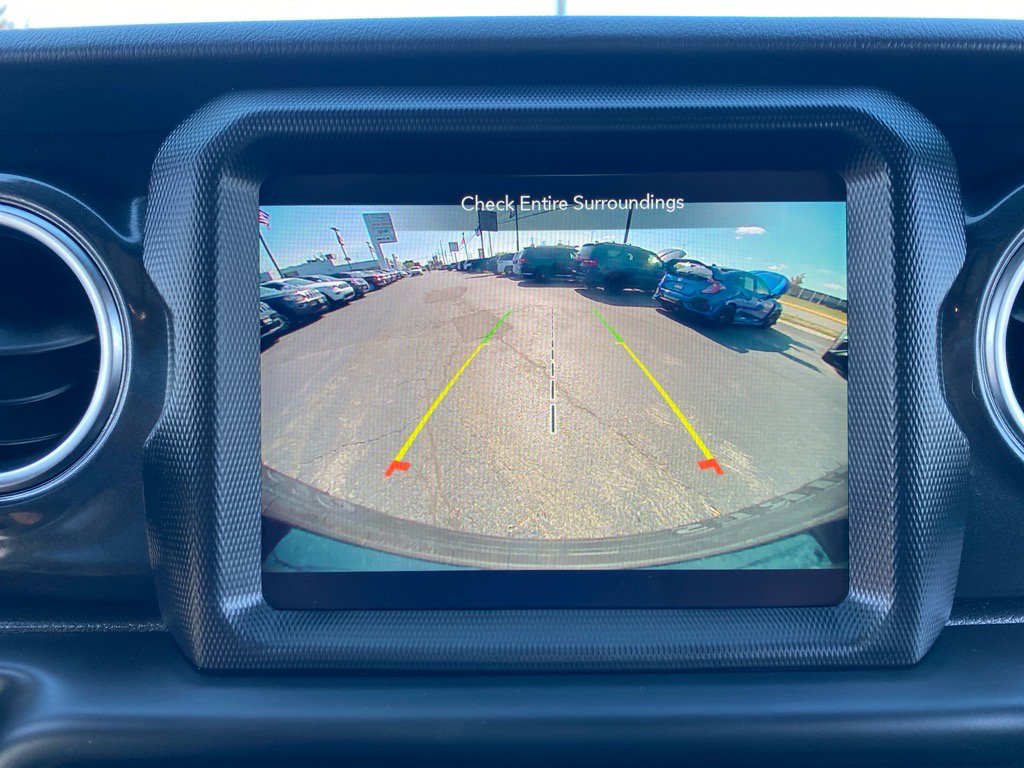 2023 Jeep Wrangler Sahara Altitude photo 14