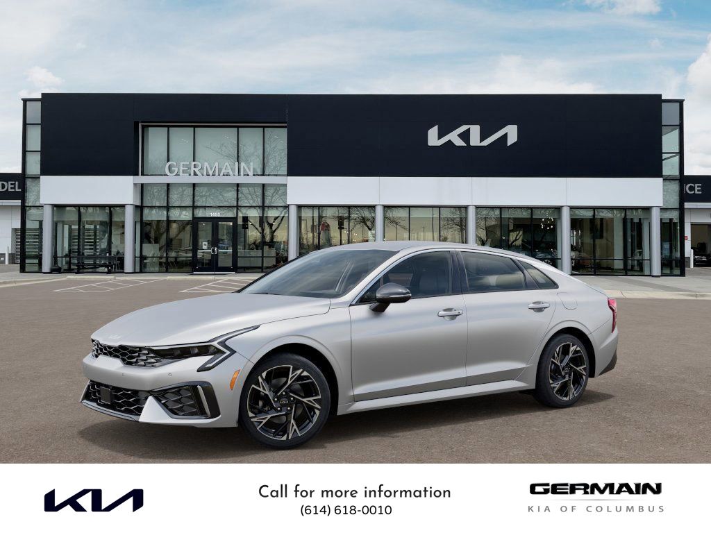 2025 Kia K5 GT-Line photo 3