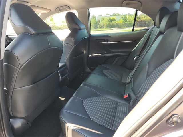 2022 Toyota Camry SE photo 12