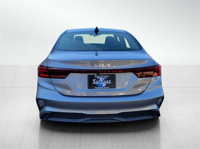 2023 Kia Forte LXS photo 5