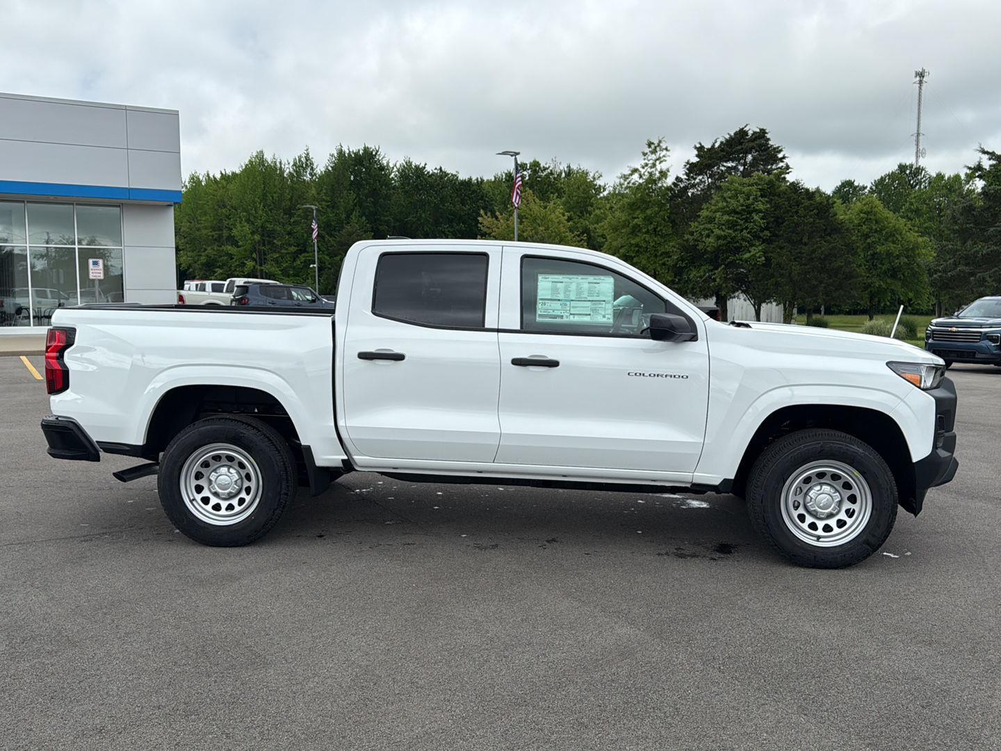 2025 Chevrolet Colorado LT photo 4