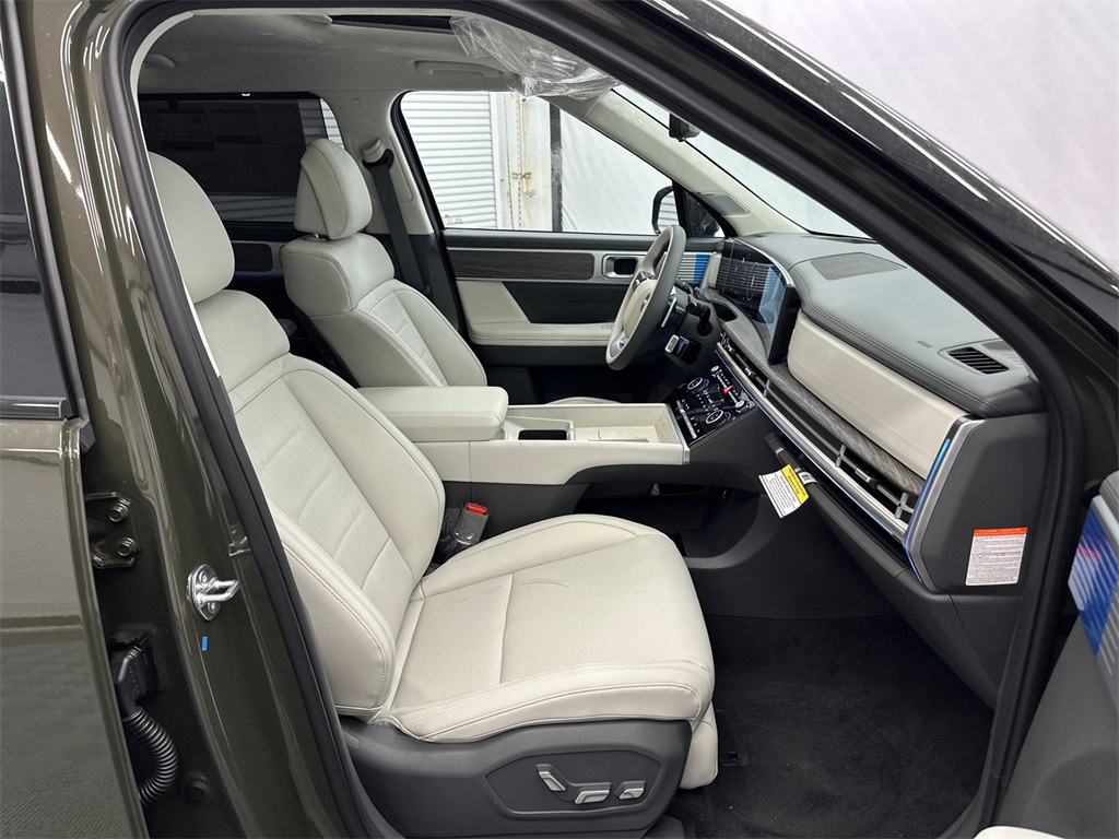 2025 Hyundai Santa Fe Calligraphy photo 13