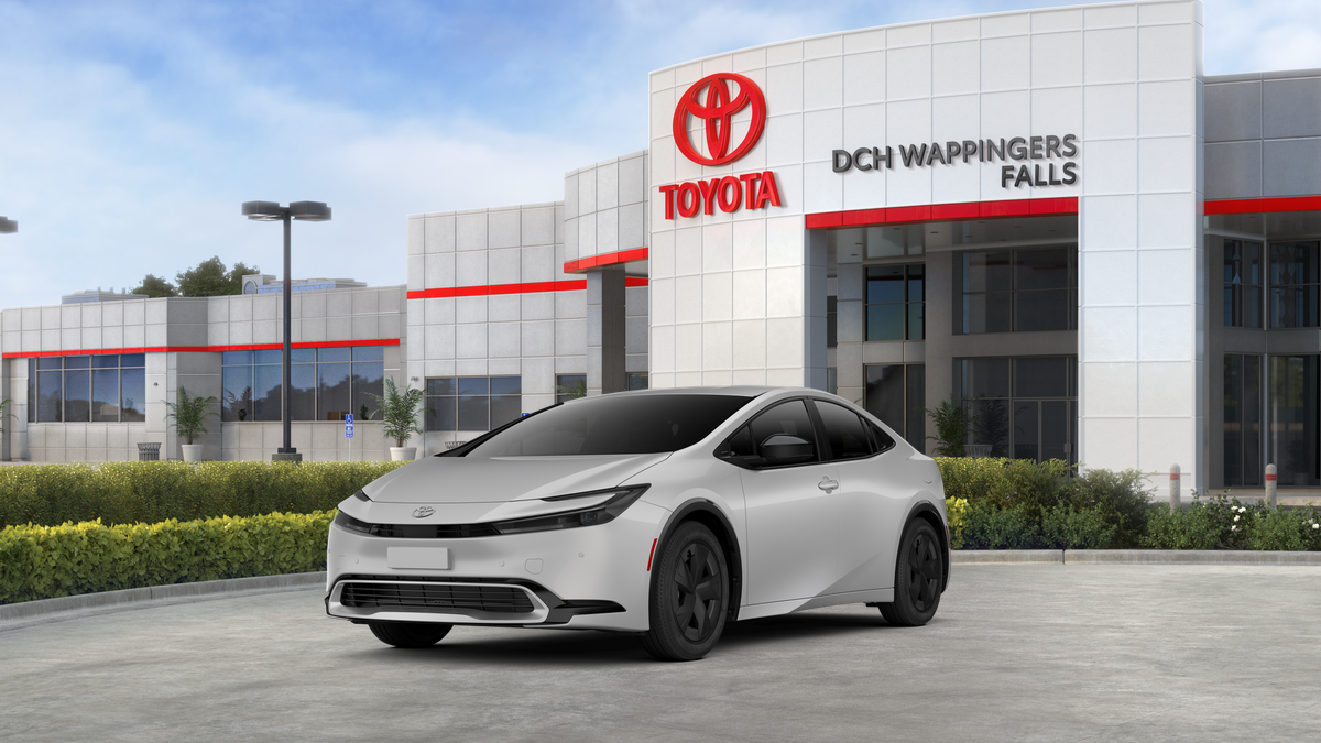 2026 Toyota Prius SE's photo