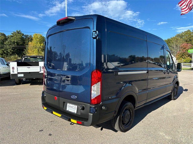 2022 Ford Transit photo 3