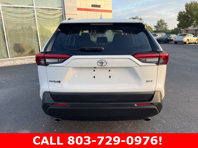 2024 Toyota RAV4 XLE photo 25