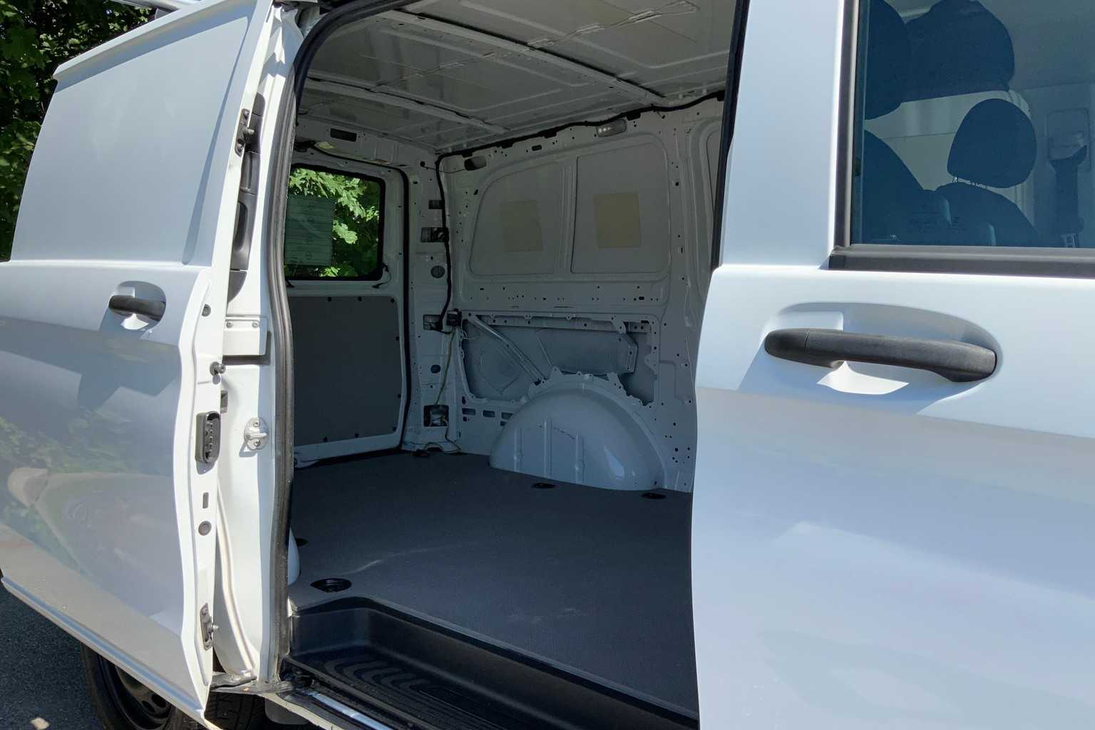 2016 Mercedes Benz Metris photo 14