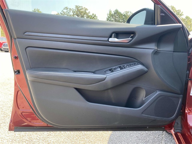 2024 Nissan Altima 2.5 SV photo 15