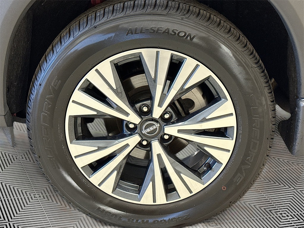 2023 Nissan Rogue SV photo 19
