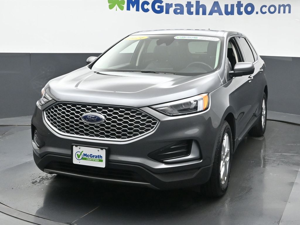 2024 Ford Edge SEL photo 3
