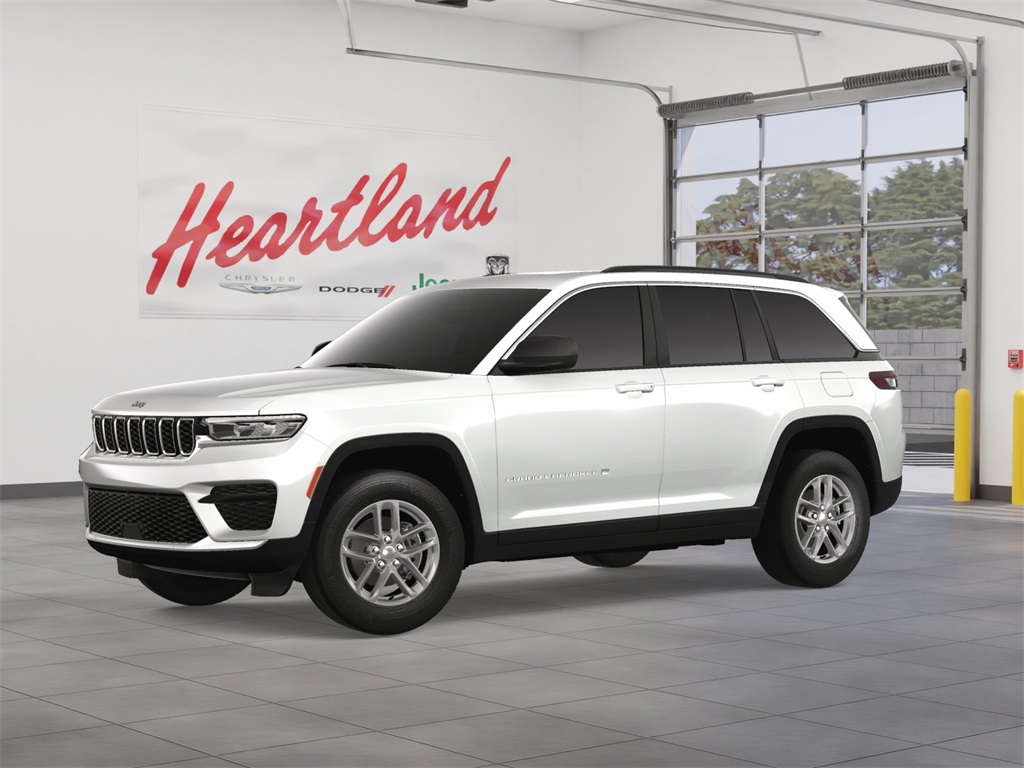 2025 Jeep Grand Cherokee Laredo Altitude photo 2