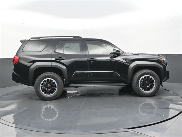 2025 Toyota 4Runner TRD Off-Road photo 2