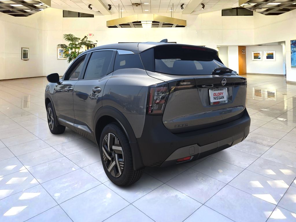 2025 Nissan Kicks SV photo 2
