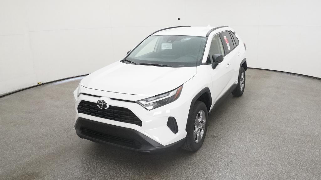 2025 Toyota RAV4 Hybrid LE photo 5