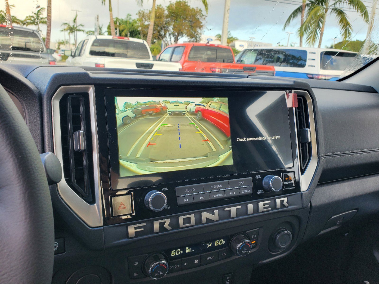 2025 Nissan Frontier SV photo 10