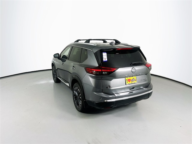 2026 Nissan Rogue Platinum photo 2