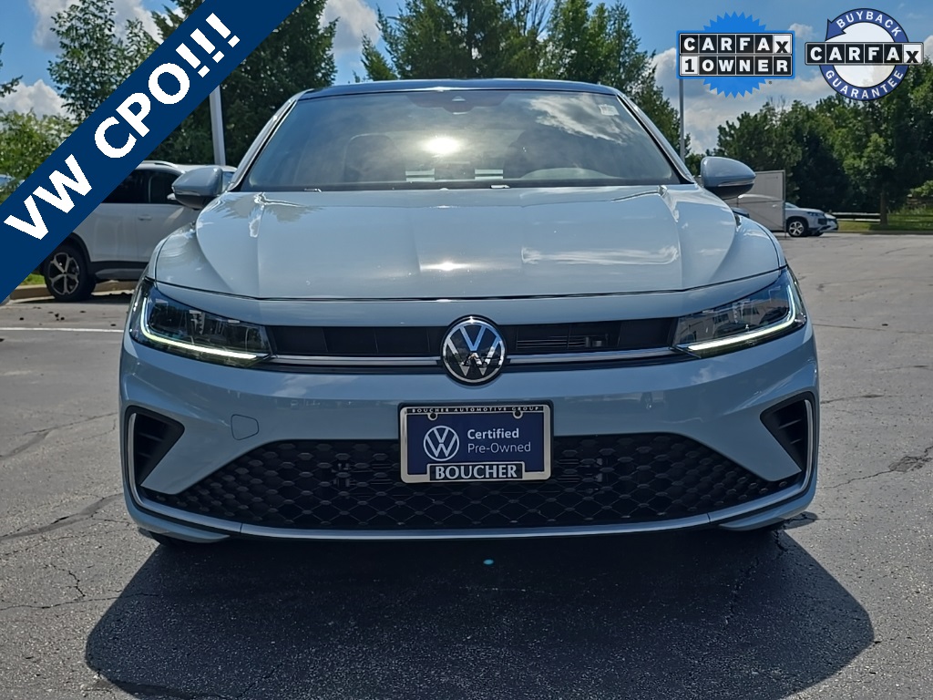 2025 Volkswagen Jetta 1.5T SEL photo 2