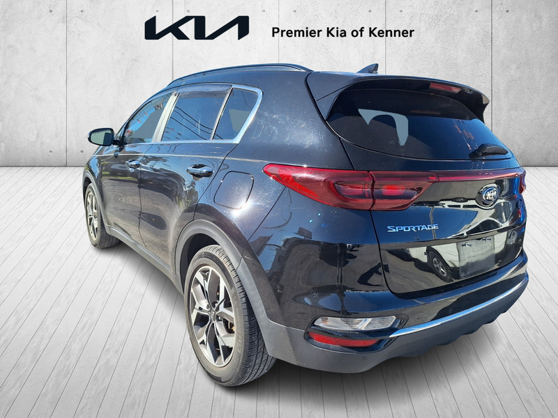 2022 Kia Sportage EX photo 3