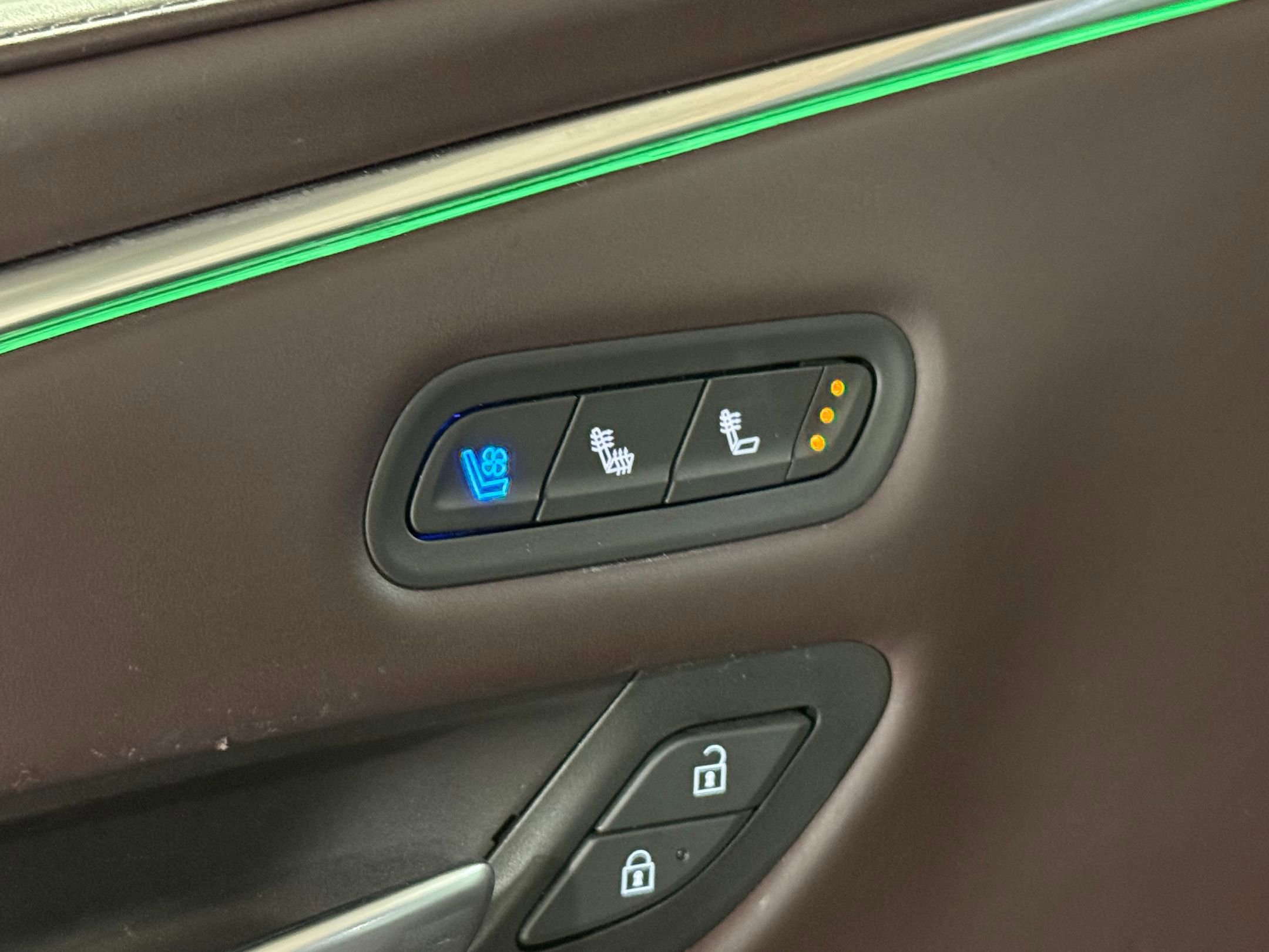 2023 Cadillac Escalade Premium Luxury Platinum photo 21