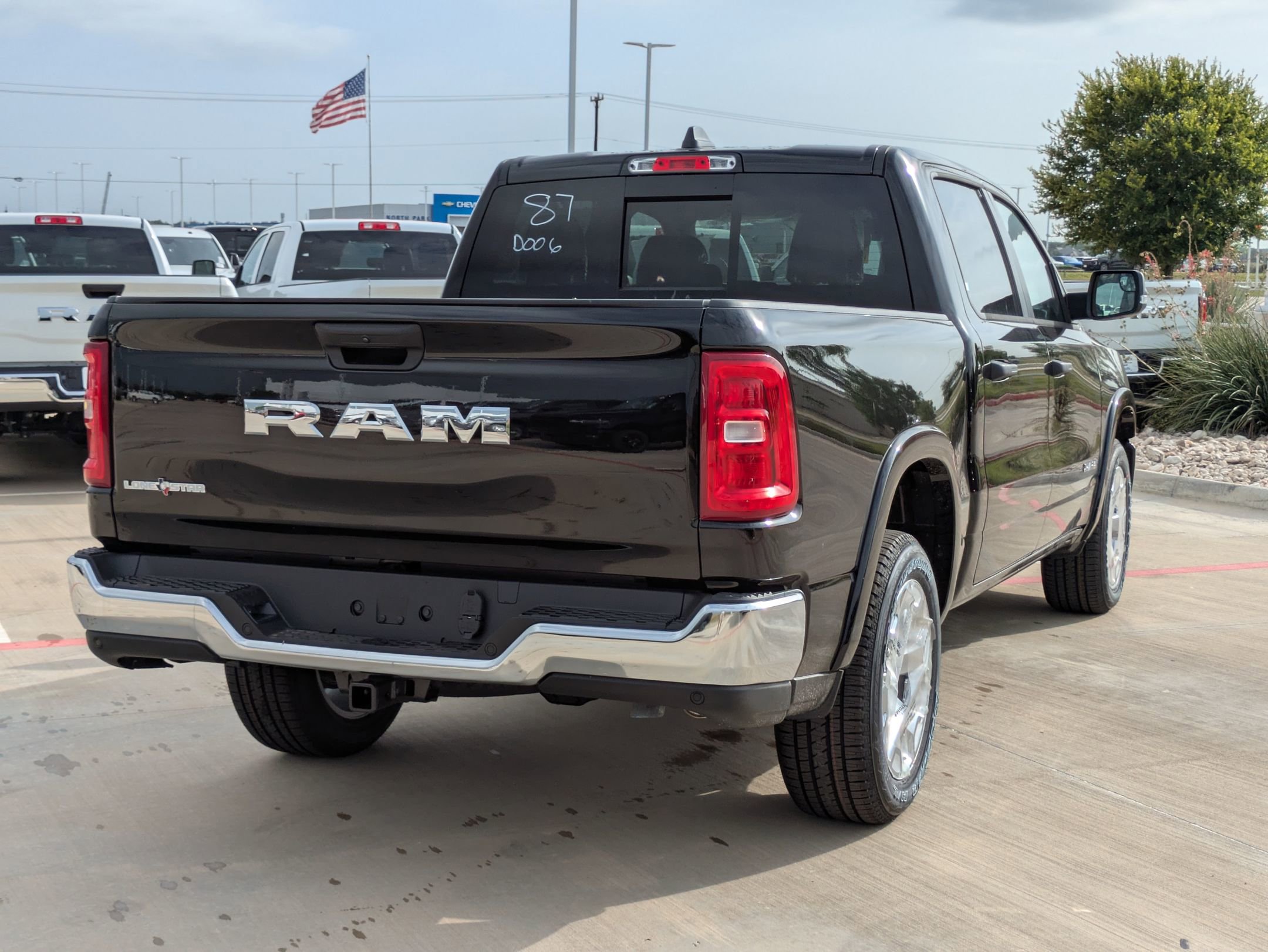 2025 Ram 1500 Big Horn Lone Star photo 3