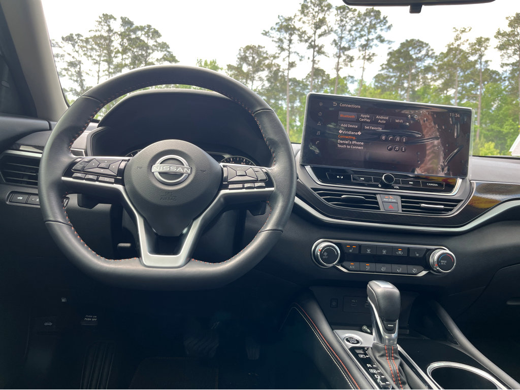 2024 Nissan Altima 2.5 SR photo 3
