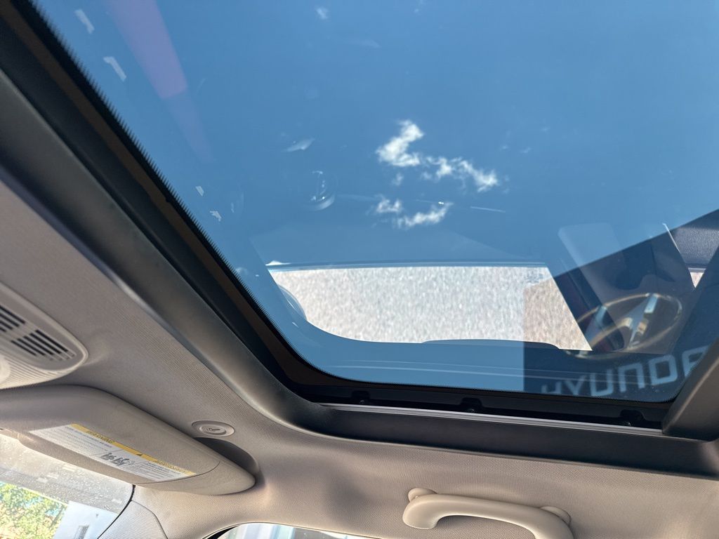 2018 Mini Cooper 4 Door Hardtop Base photo 17