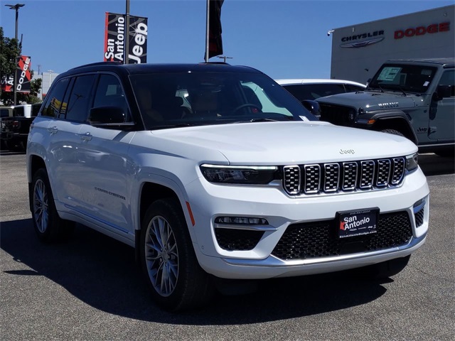2025 Jeep Grand Cherokee Summit photo 2