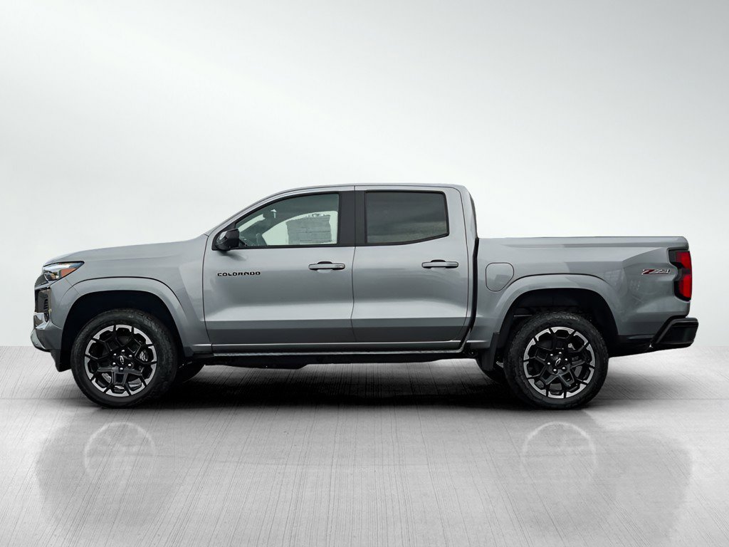 2026 Chevrolet Colorado Z71 photo 3