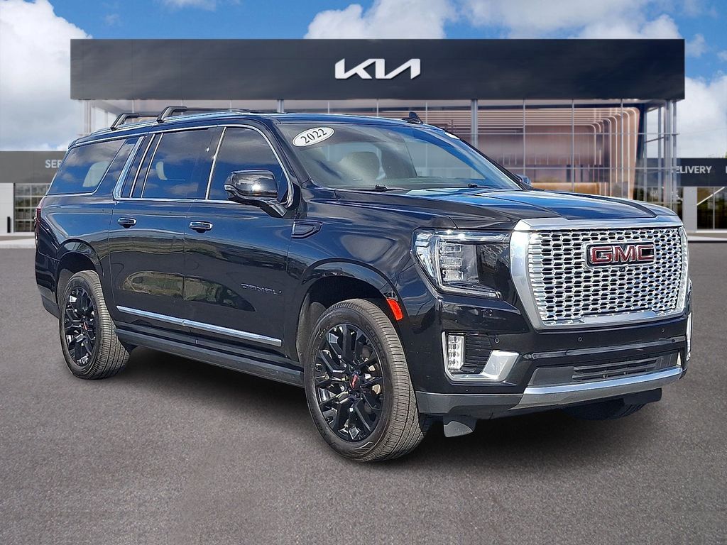 2022 GMC Yukon XL Denali's photo