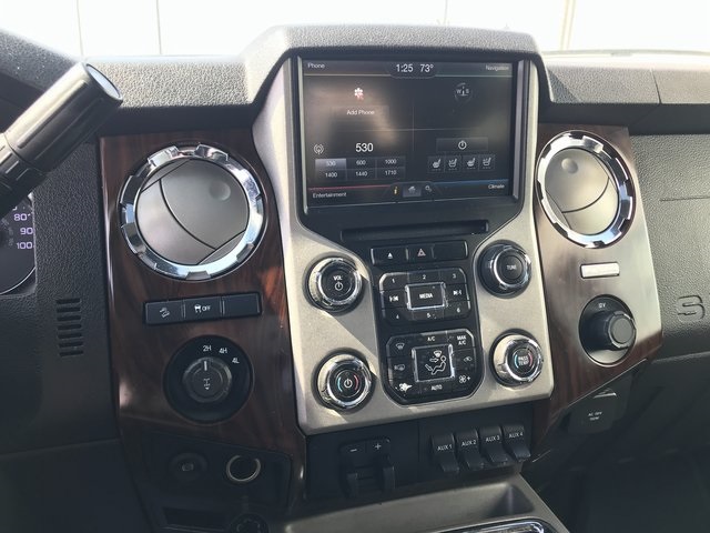 2015 Ford F-350 Lariat photo 11