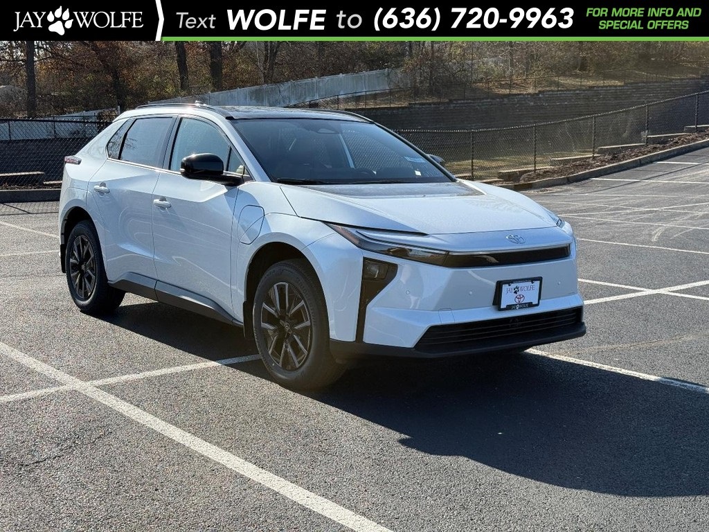 2026 Toyota bZ XLE's photo