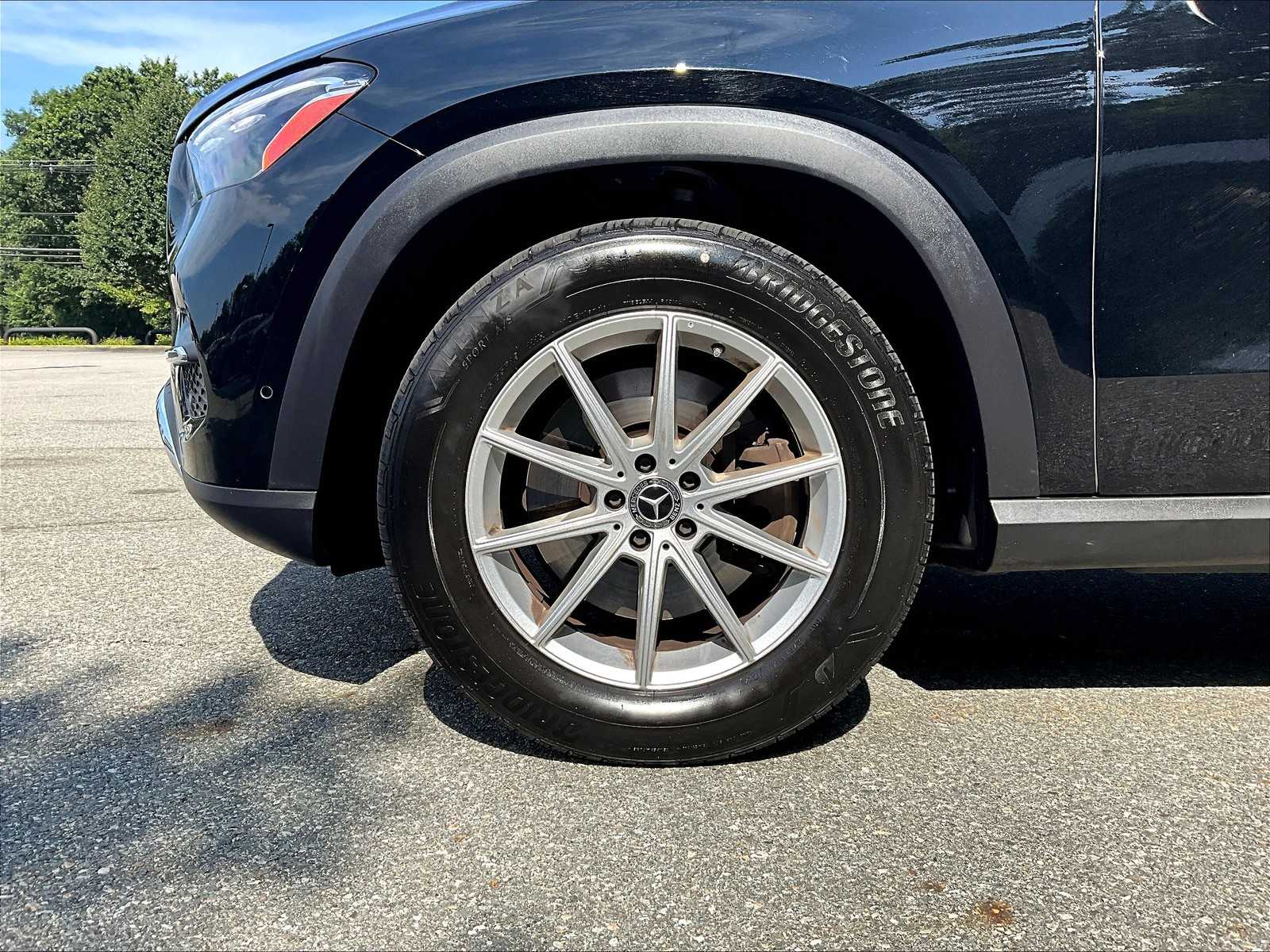 2024 Mercedes Benz GLE 450e photo 5