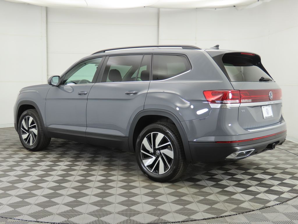 2026 Volkswagen Atlas SE Technology photo 7