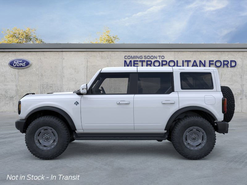 2025 Ford Bronco Outer Banks photo 3